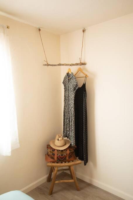 Cryptic Cabin-Tranquil Bohemian Getaway W/Hot Tub Yucca Valley Exteriör bild