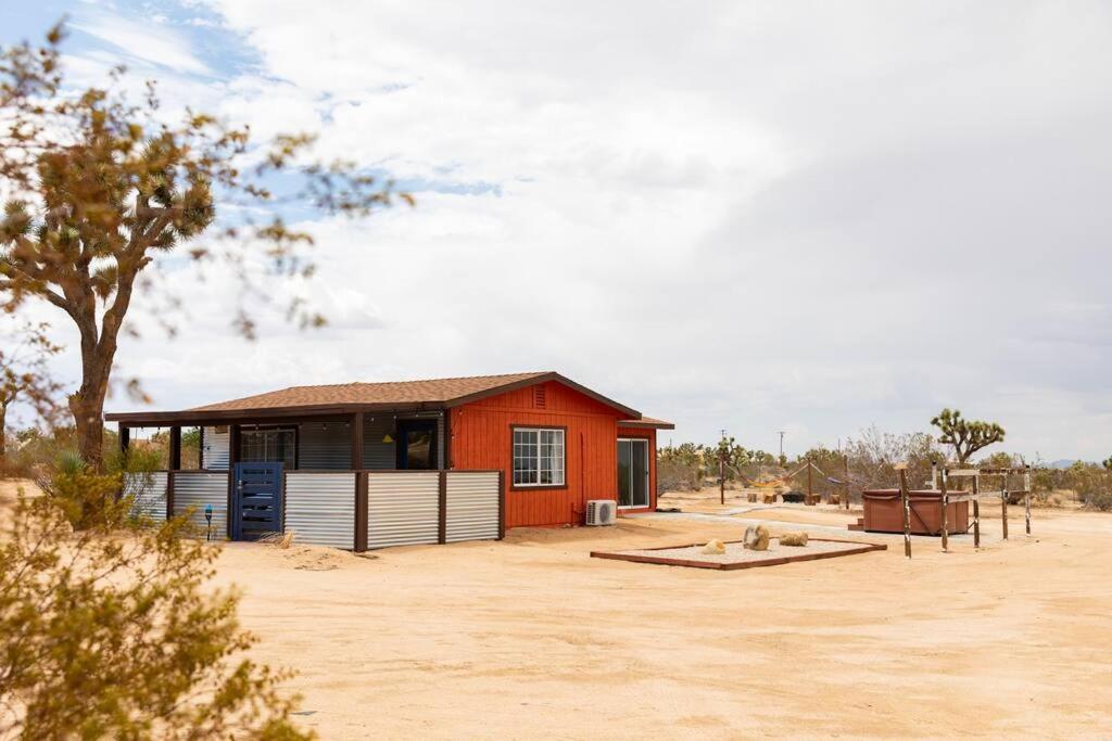 Cryptic Cabin-Tranquil Bohemian Getaway W/Hot Tub Yucca Valley Exteriör bild