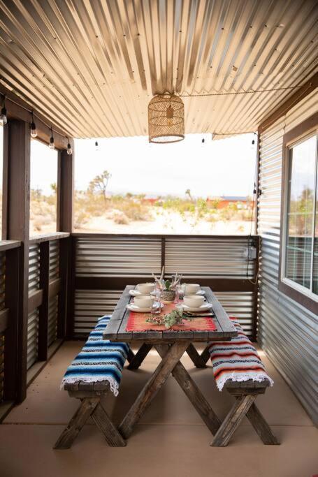 Cryptic Cabin-Tranquil Bohemian Getaway W/Hot Tub Yucca Valley Exteriör bild